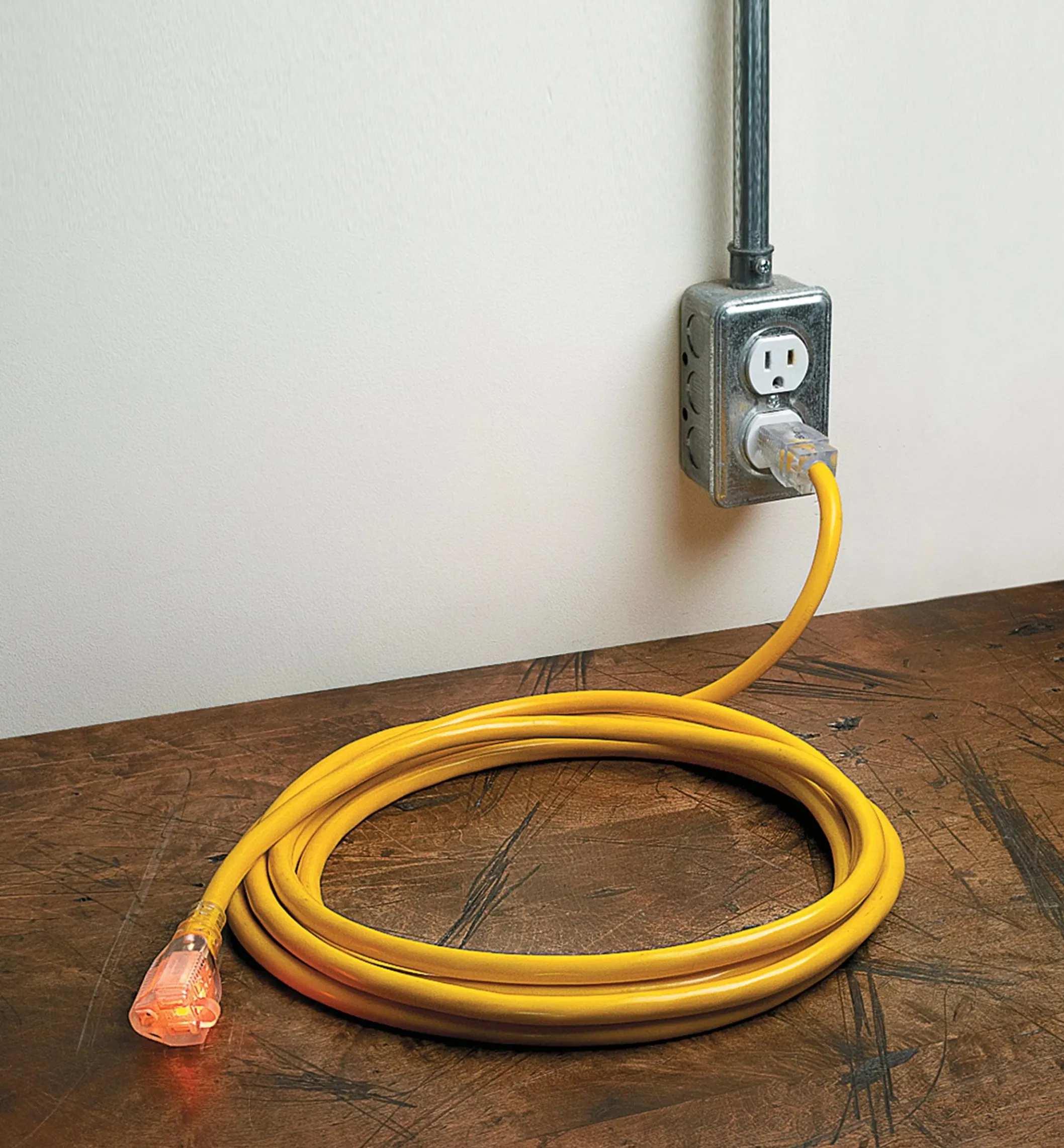 15' Heavy-Duty 12 Gauge Extension Cord