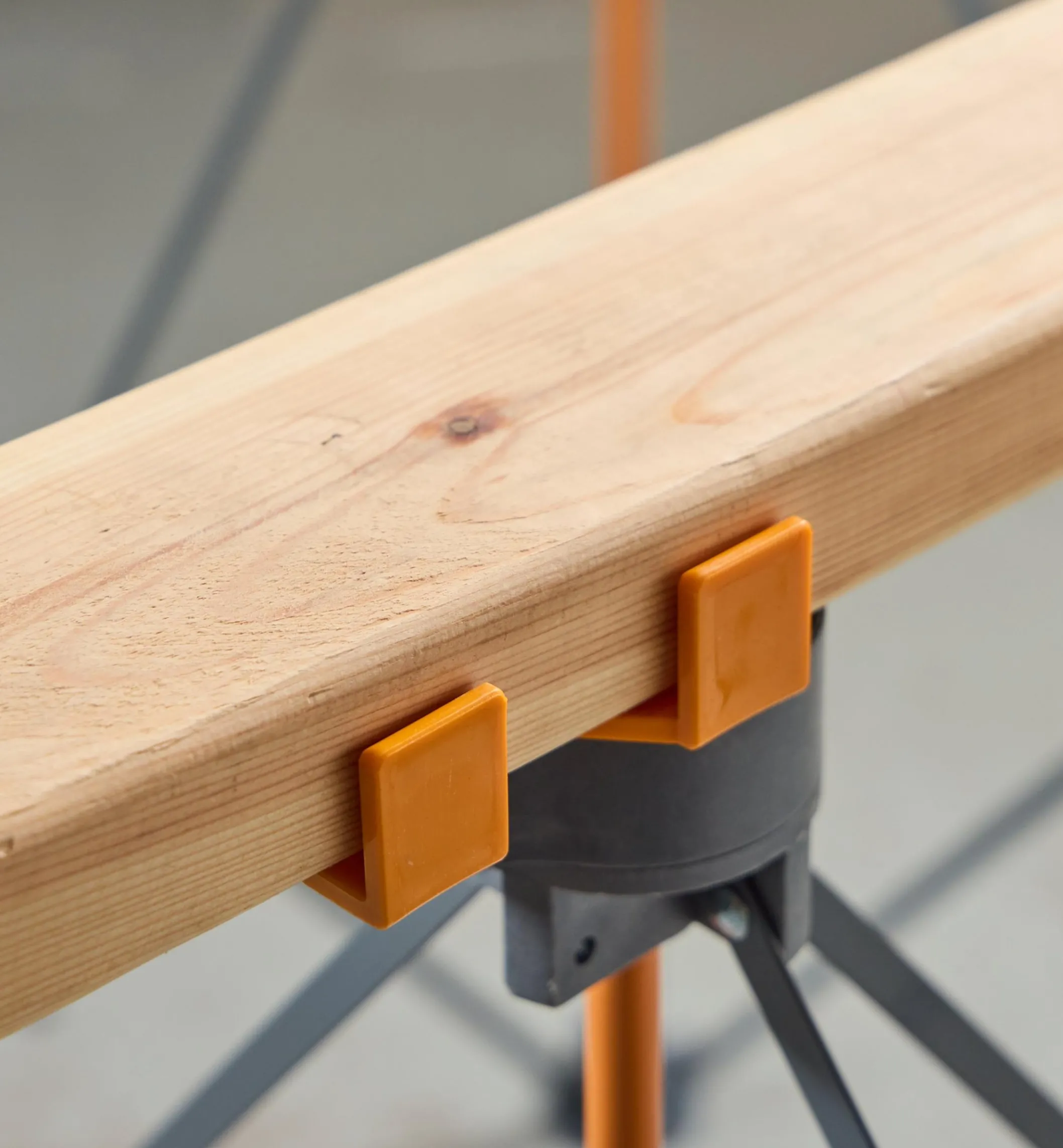 Bora Centipede Table