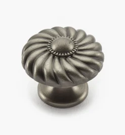 Casual Elegance Knob