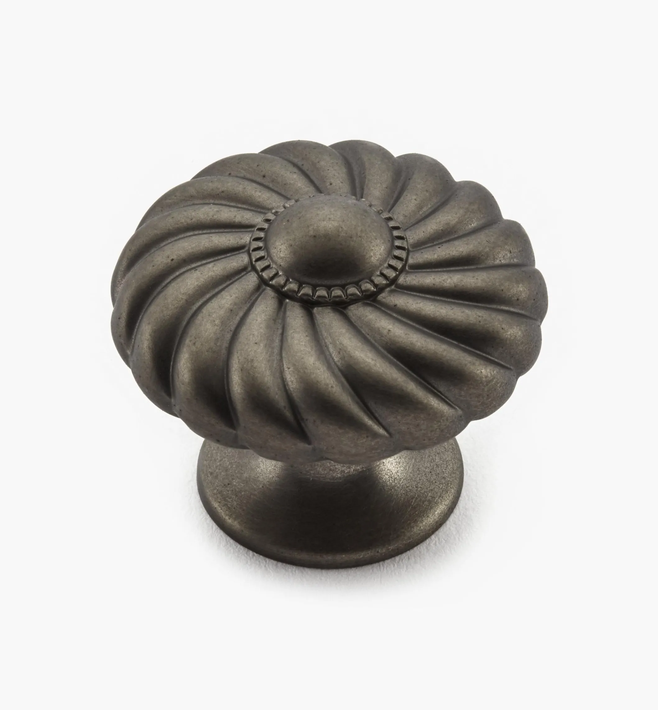 Casual Elegance Knob