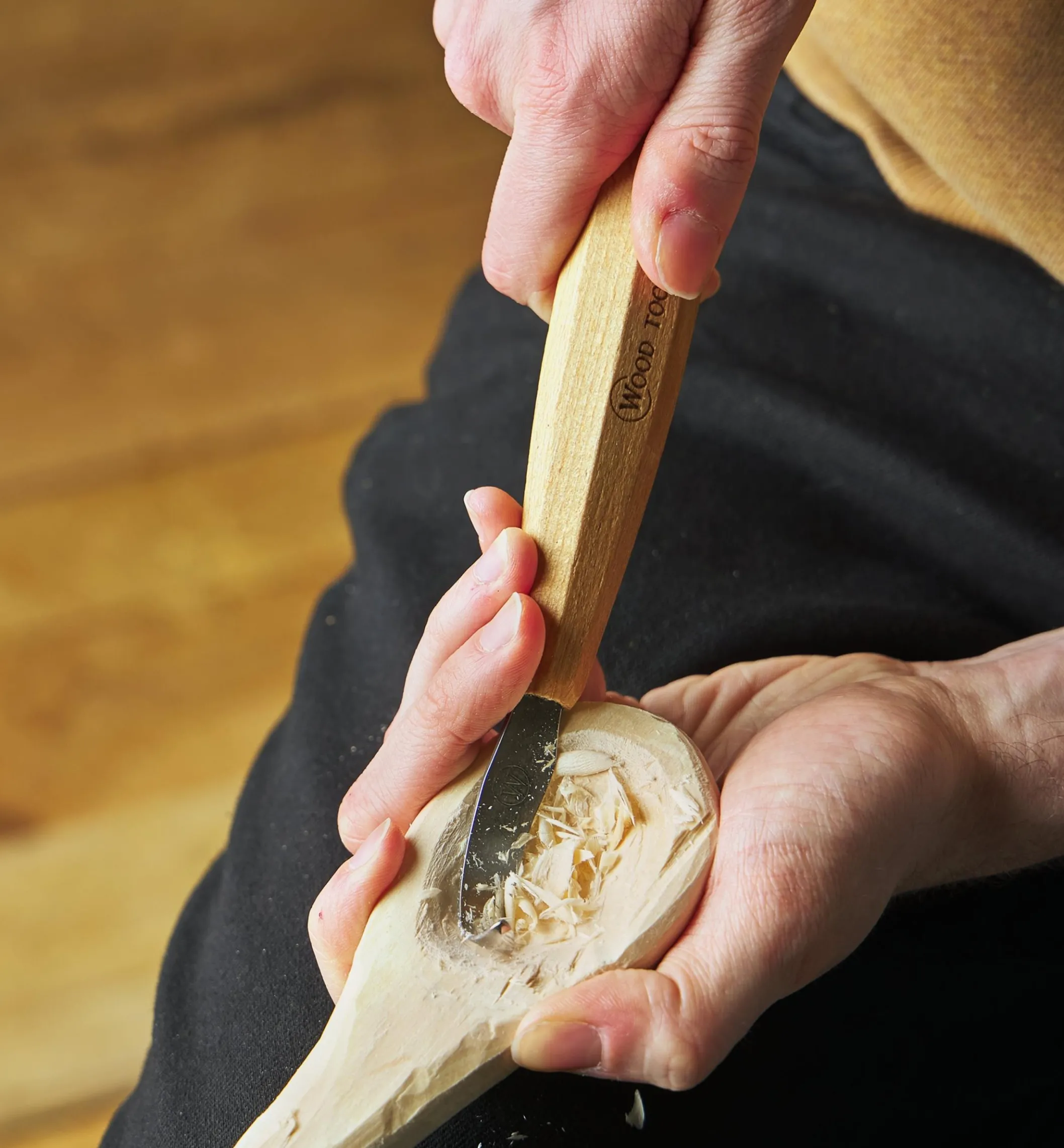 Compound-Curve Spoon Knife