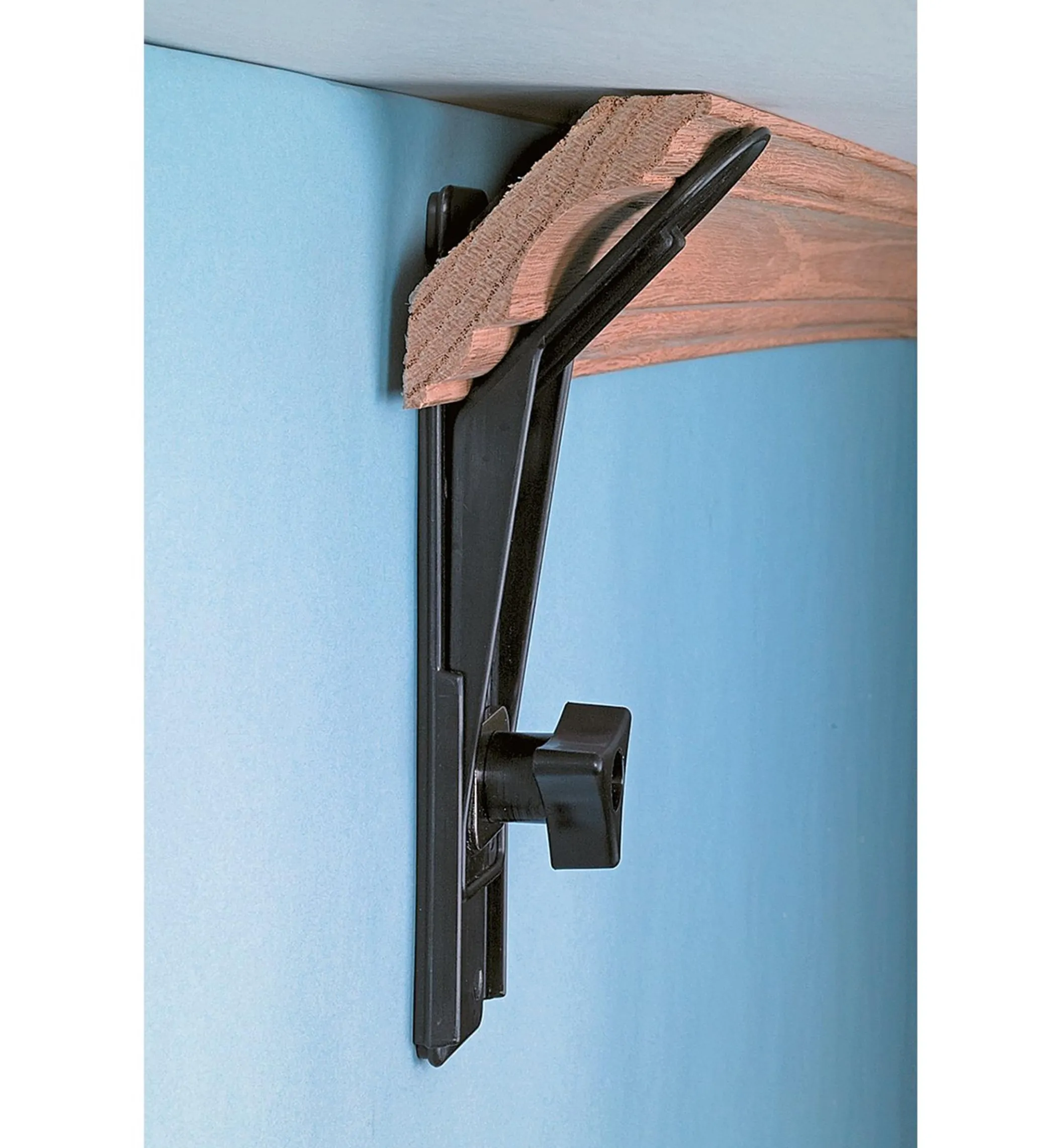 Crown Molding Hanger