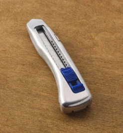 Delphin 2004 Snap-Off-Blade Knife With Holster