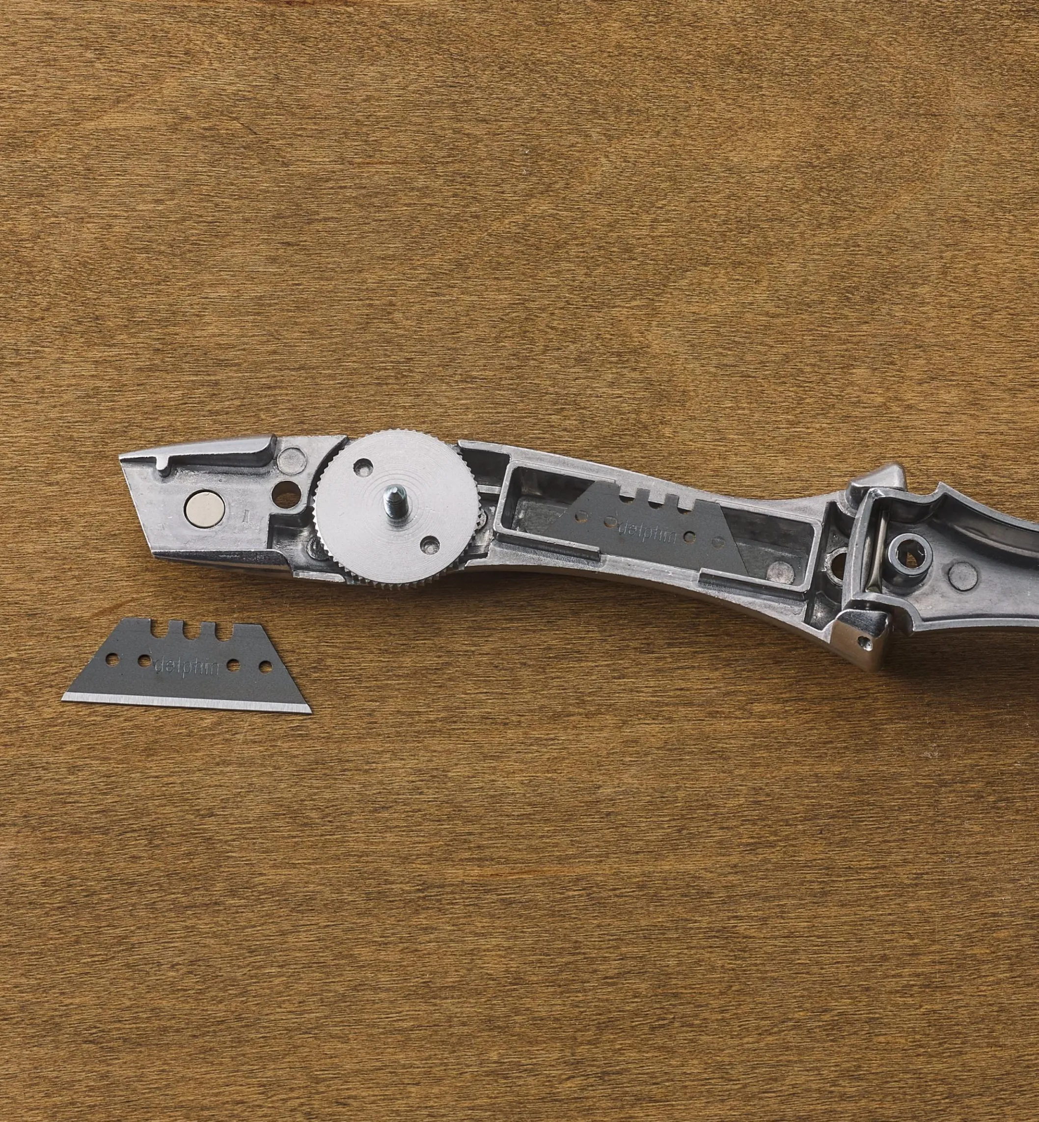 Delphin 03 Utility Knife With Holster