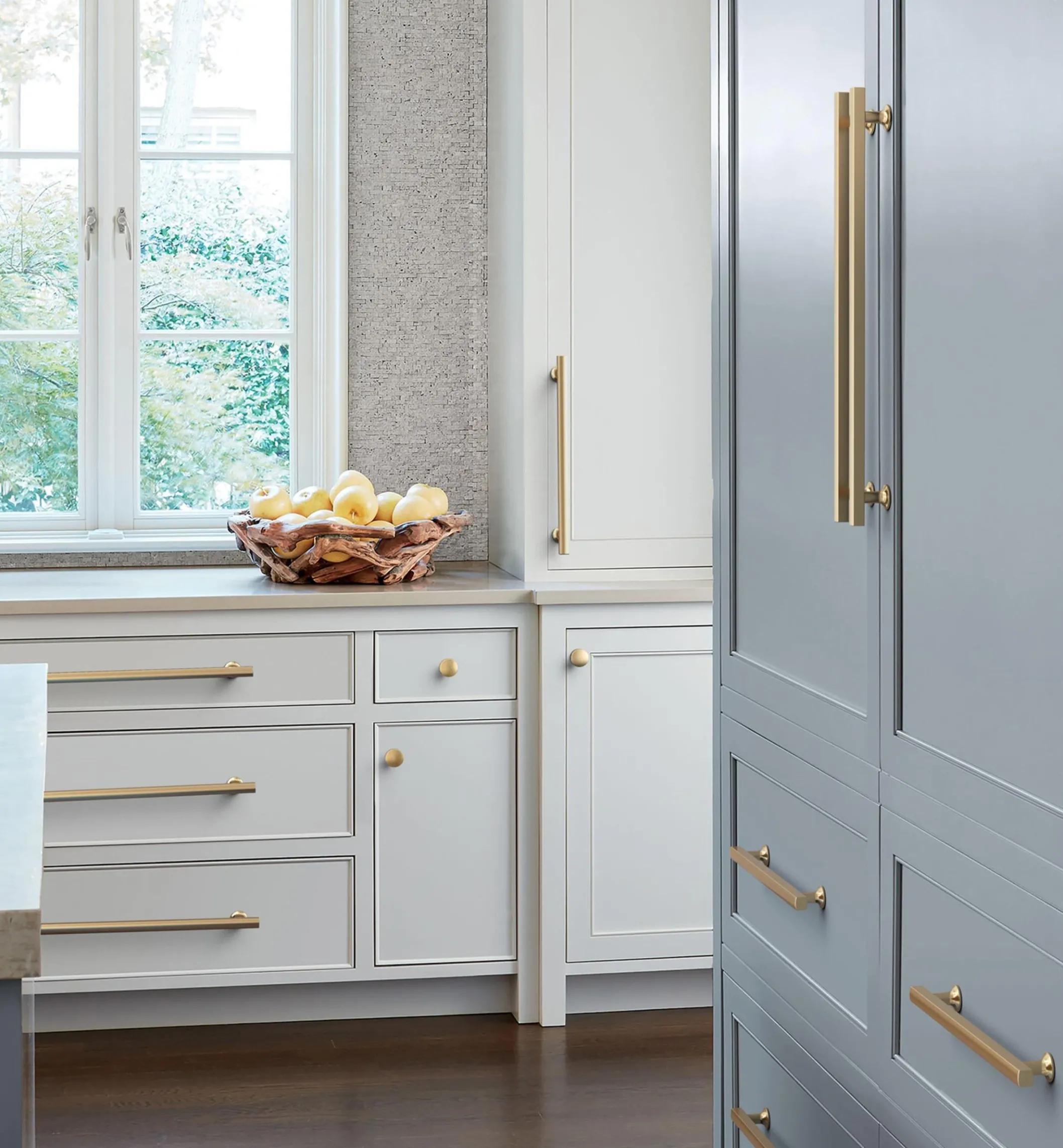 Everett Appliance Handles