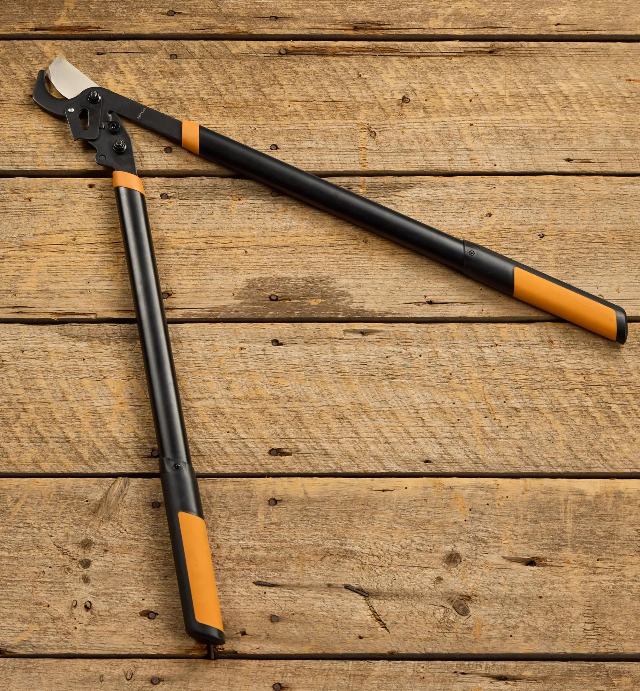 Fiskars 32" PowerGear2 Loppers, 2" Capacity