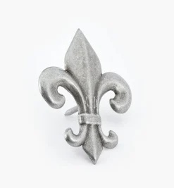 Fleur-de-Lis Clavos (Nails)