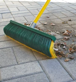 Fusselschreck Brooms