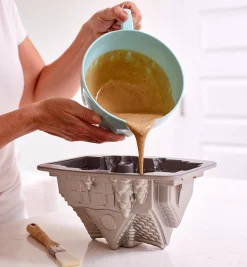Gingerbread House Bundt Pan