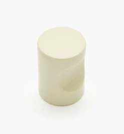 HEWI Notched Pulls/Knobs