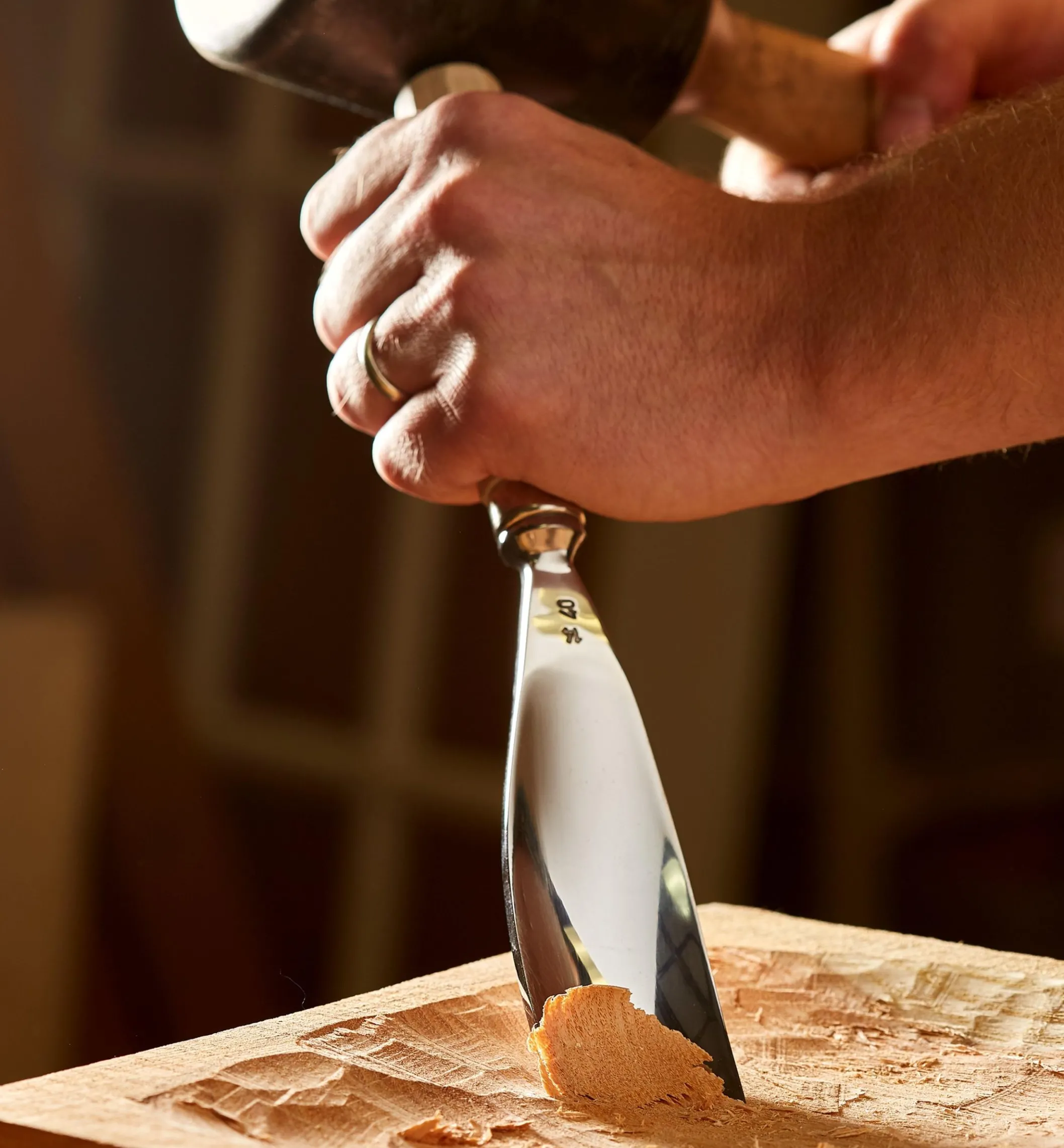 Hirsch Large #5 Bent Gouge