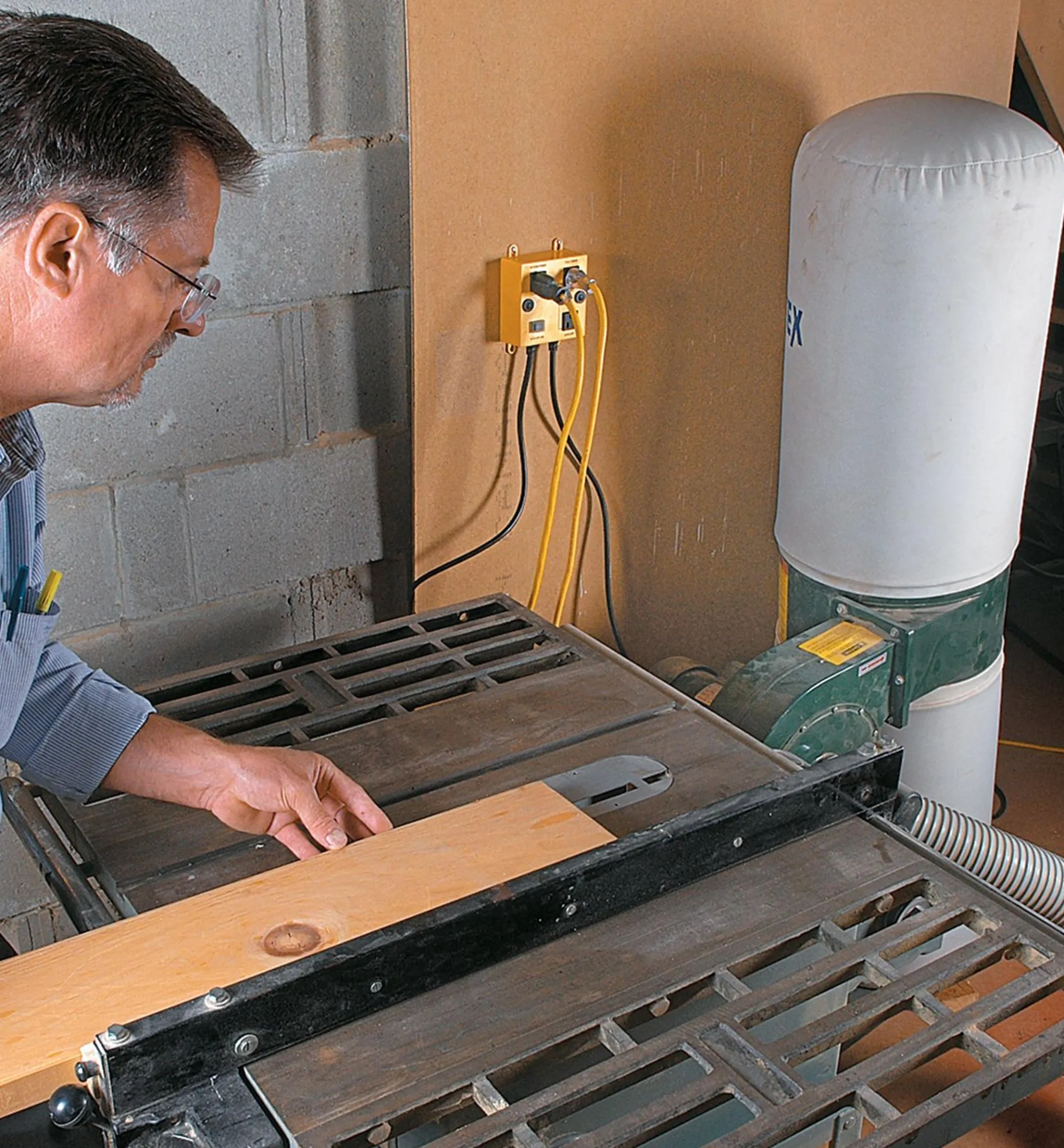 IVAC Automatic Vacuum Switch