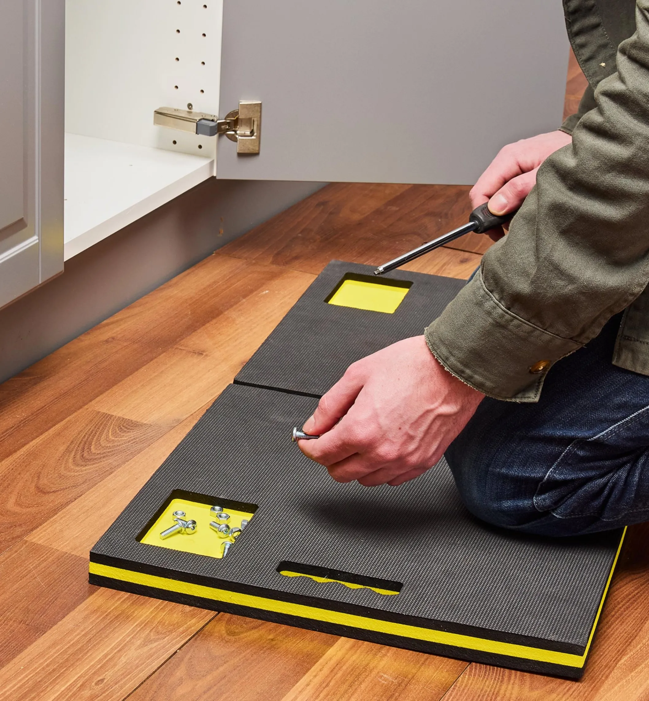 Kneeler With Compartment Cutouts