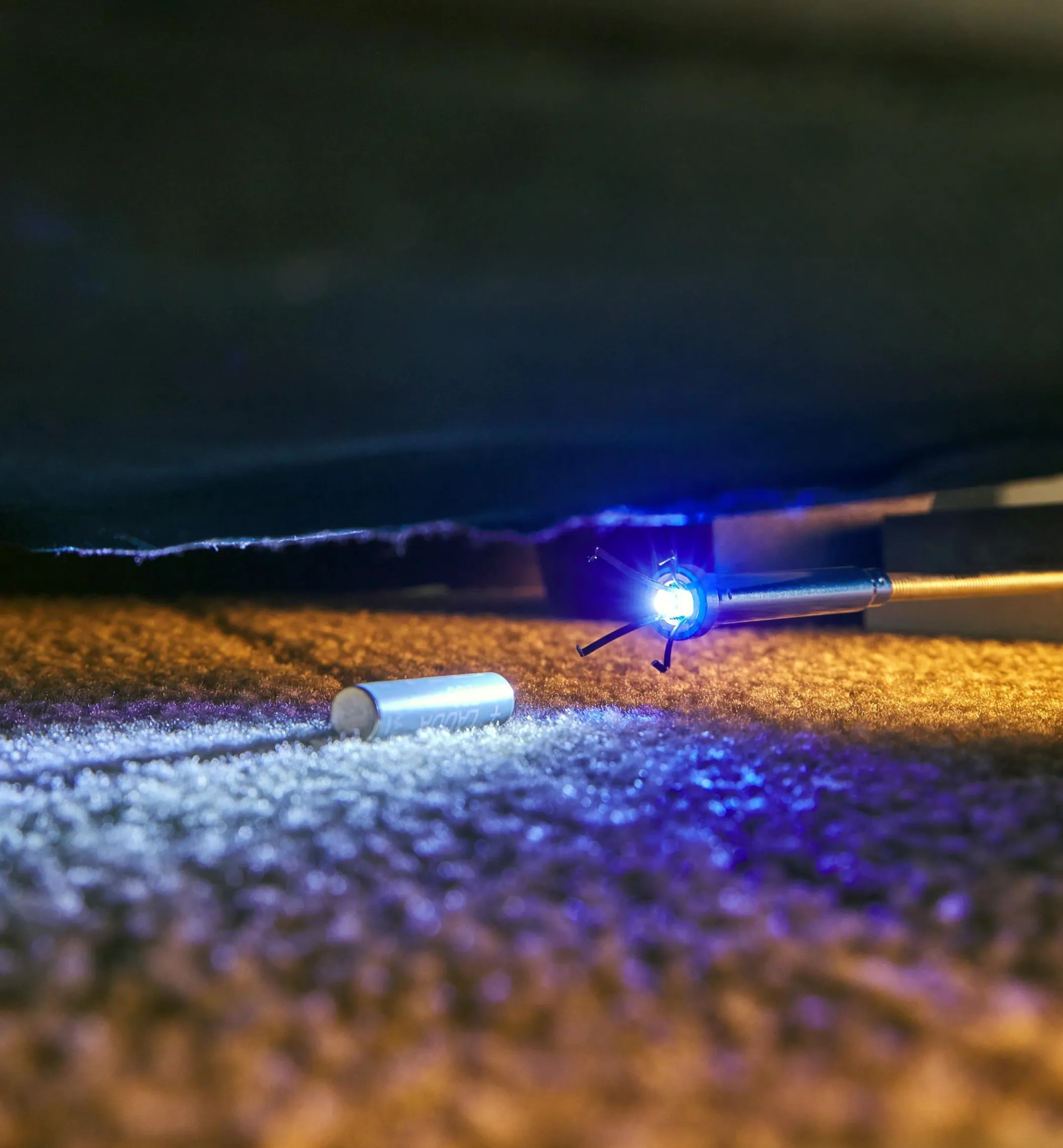 LED Magnetic Grabber