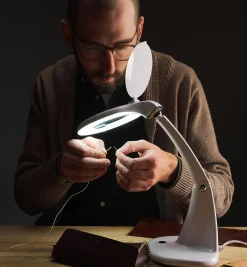 LED Tabletop Magnifying Lamp