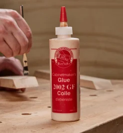 Lee Valley Cabinetmaker's Glue 2002 GF