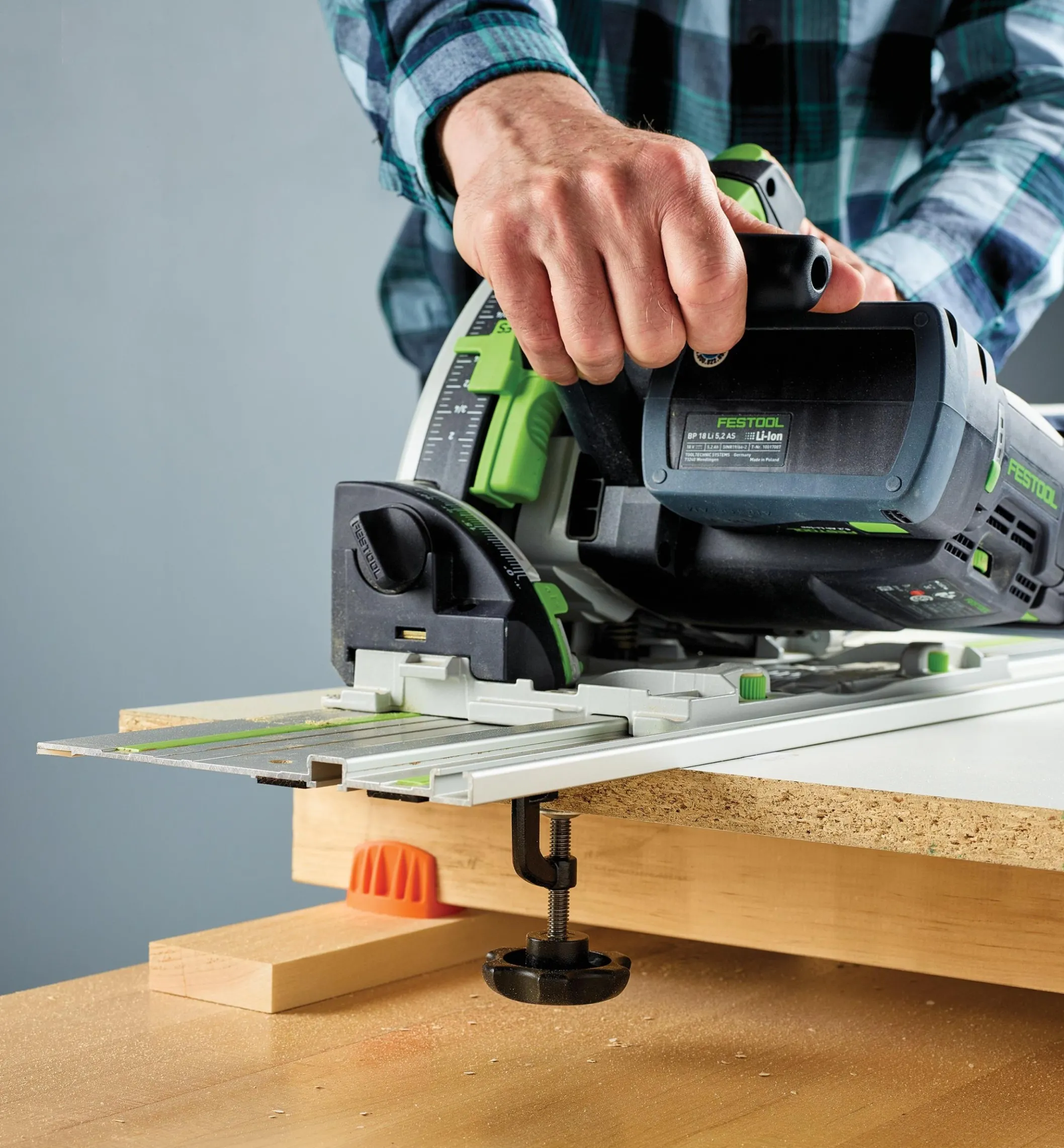 Low-Profile Track-Saw Guide Clamps