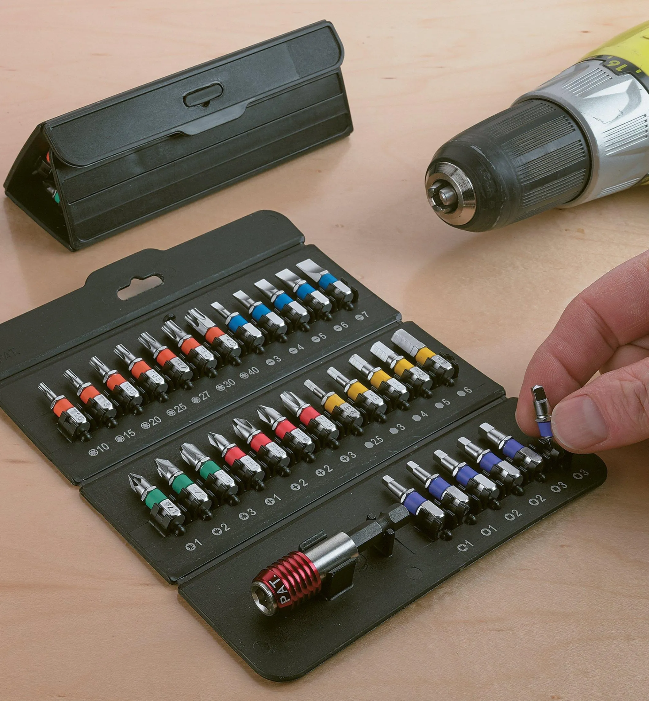 Magnetic Holder & 1/4" Bit Set