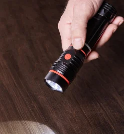 Magnet-Mount LED Task Light/Flashlight