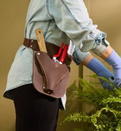 Make It Yourself Gardener's Leather Tool Belt Kit