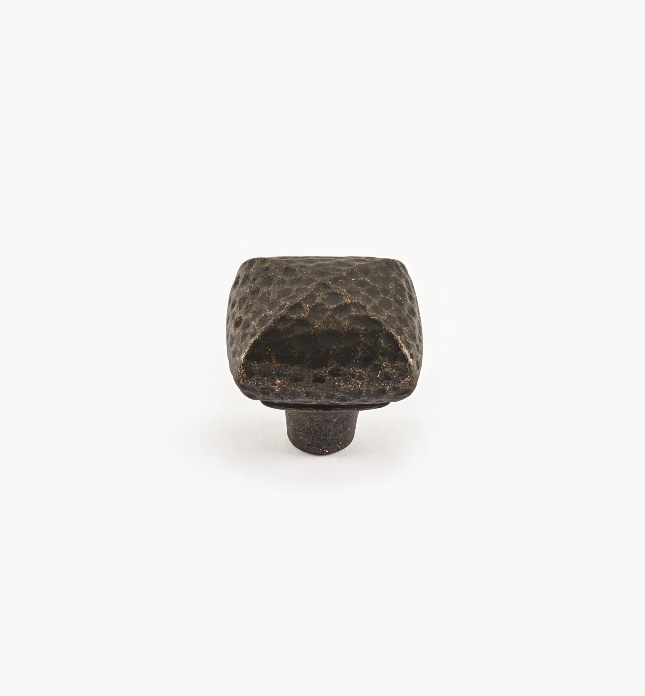 Mountain Lodge Pyramid Knob