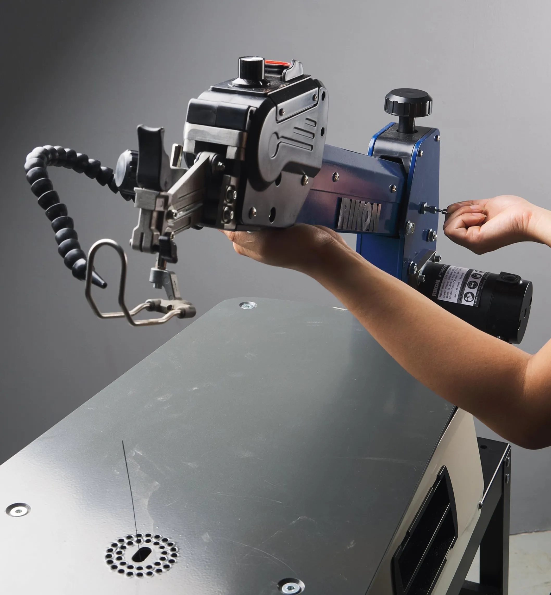 Rikon 22" Professional Variable-Speed Scroll Saw