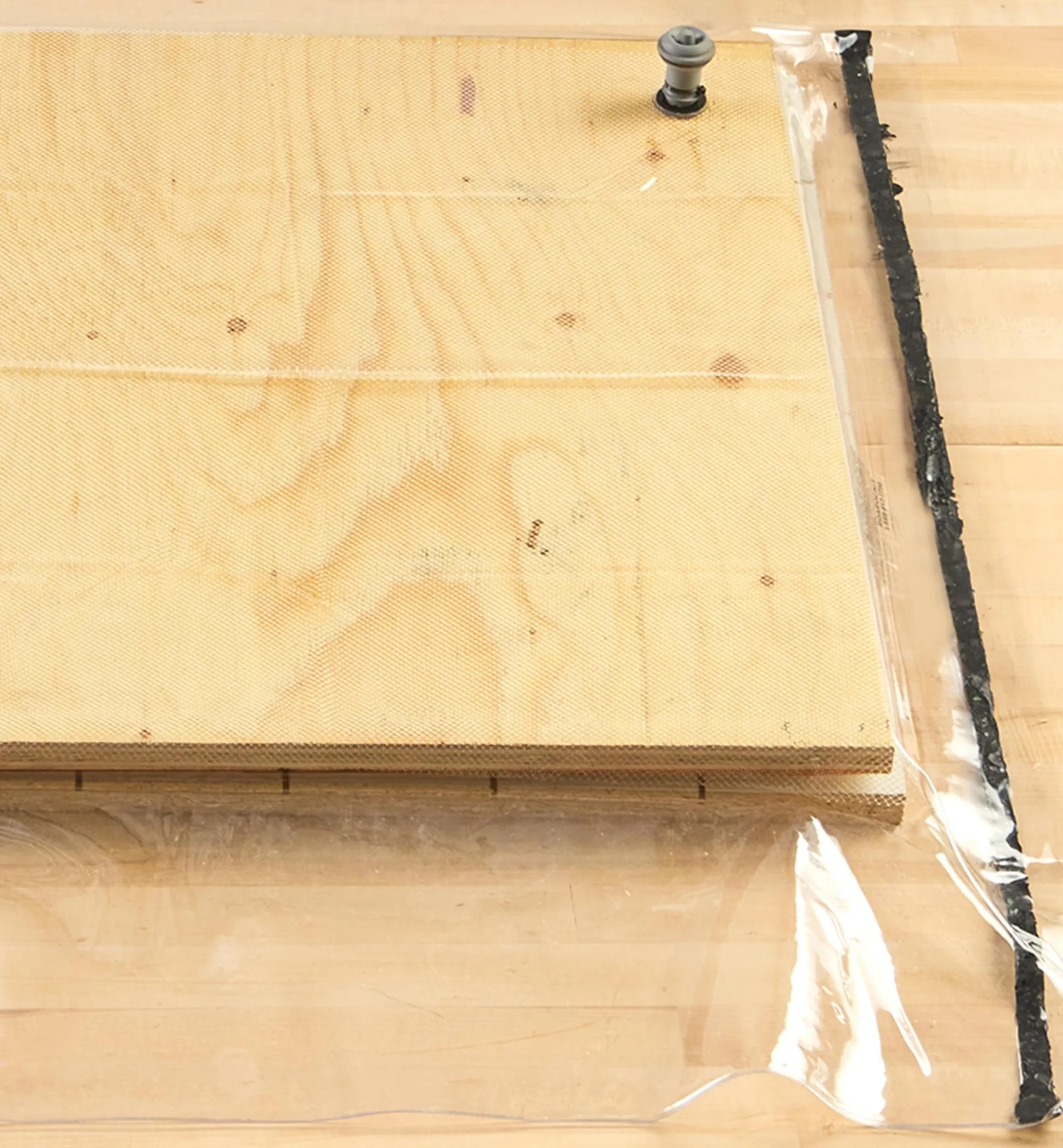 Soft Breather Netting For Vacuum Presses