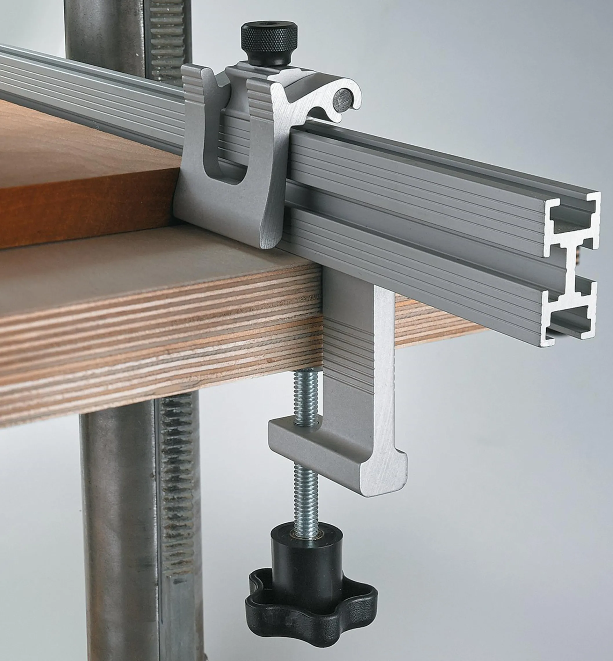 Veritas Quad T-Slot Track