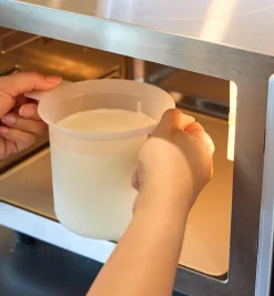 Yogurt & Kefir Maker